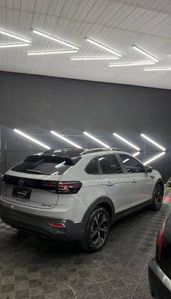 VOLKSWAGEN NIVUS 1.0 200 TSI TOTAL FLEX HIGHLINE AUTOMÁTICO
